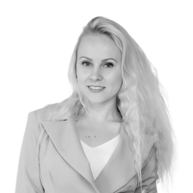 Елена Назарова